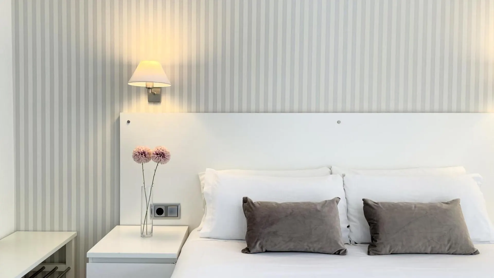 **  Hotel Turissa Tossa de Mar Spain